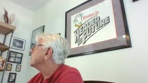 Snapshot of bestshot1951 chatting on December 30, 4:29 pm bestshot1951 online show from December 30, 4:29 pm