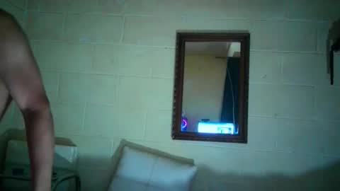 Snapshot of bichopeludo chatting on October 20, 2:15 am bichopeludo online show from October 20, 2:15 am
