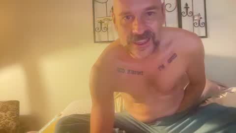 Snapshot of biffpowbang chatting on September 30, 3:34 am biffpowbang online show from September 30, 3:34 am