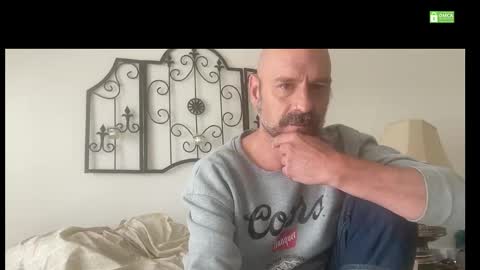 Snapshot of biffpowbang chatting on September 27, 7:23 pm biffpowbang online show from September 27, 7:23 pm