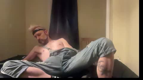 Snapshot of biffpowbang chatting on February 12, 7:55 am biffpowbang online show from February 12, 7:55 am