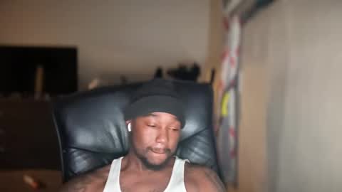 Snapshot of bigbackwoodcali chatting on January 26, 11:08 pm bigbackwoodcali online show from January 26, 11:08 pm