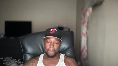 Snapshot of bigbackwoodcali chatting on September 13, 7:37 pm bigbackwoodcali online show from September 13, 7:37 pm