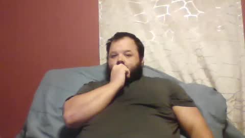 Snapshot of bigbear3287 chatting on October 12, 9:14 am Liam online show from October 12, 9:14 am