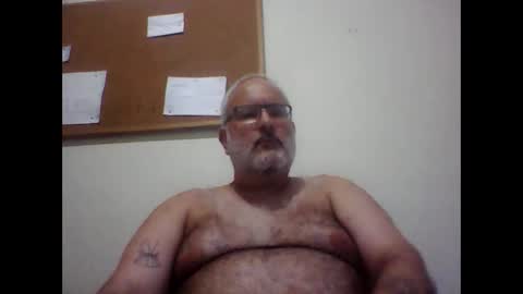 BigBearXXX online show from March 11, 9:00 pm