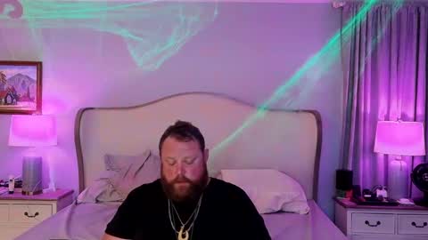 Snapshot of bigboi1o11 chatting on October 29, 7:44 am Bigboi1o11 online show from October 29, 7:44 am