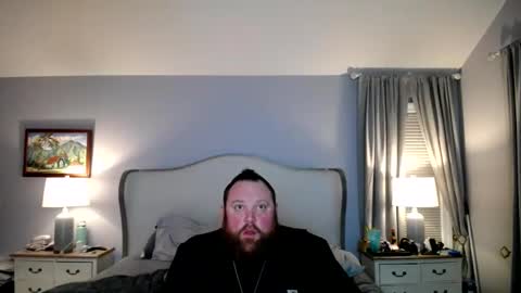 Snapshot of bigboi1o11 chatting on February 17, 8:41 am Bigboi1o11 online show from February 17, 8:41 am