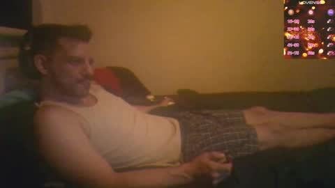 Jon - Im Straight online show from March 9, 10:19 am