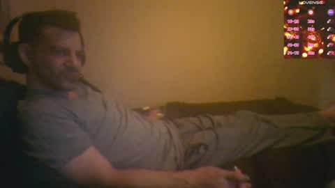 Jon - Im Straight online show from March 3, 4:01 am