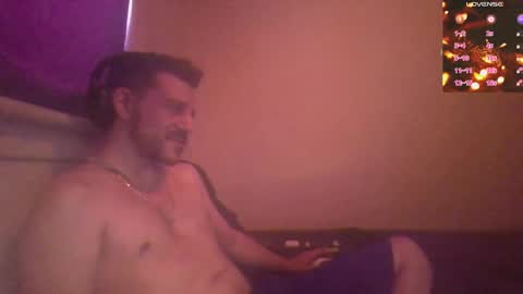 Jon - Im Straight online show from January 24, 5:32 pm