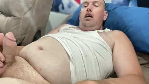 bigcocksuckingslut online show from June 19, 10:47 pm