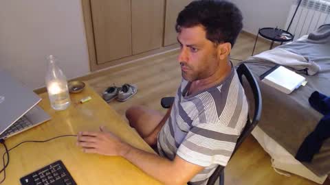 bigcok35spain online show from October 3, 8:30 am