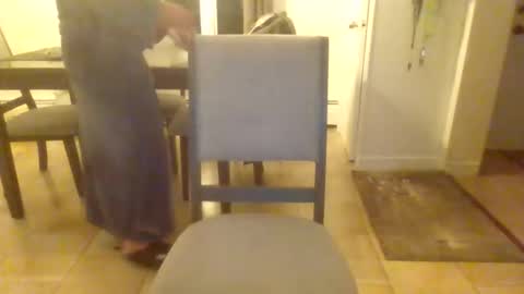 bigdeer581917471 online show from April 28, 7:13 am