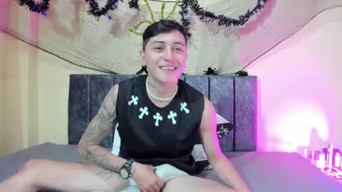Snapshot of bigdick_alejo chatting on October 16, 2:58 pm Alejo online show from October 16, 2:58 pm
