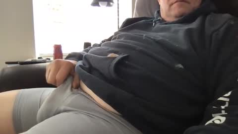 Snapshot of bigdog62_1 chatting on February 10, 10:09 pm Bigdog62 online show from February 10, 10:09 pm