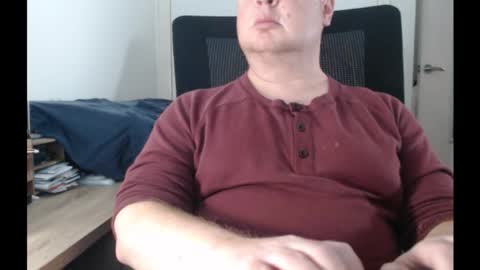 Snapshot of bighorn1981 chatting on November 1, 5:00 am bighorn1981 online show from November 1, 5:00 am