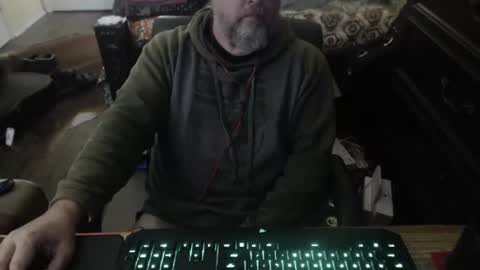 bighugmugg online show from March 23, 8:15 pm