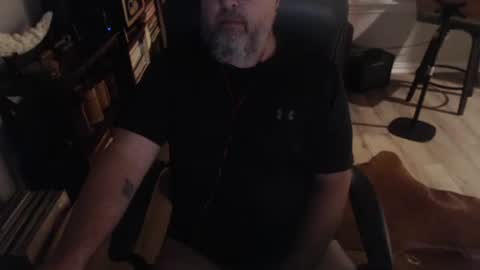 bighugmugg online show from June 5, 11:16 am
