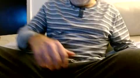 Ricky online show from November 16, 3:36 pm