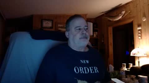 bigthicksatisfying2 online show from March 1, 4:37 am