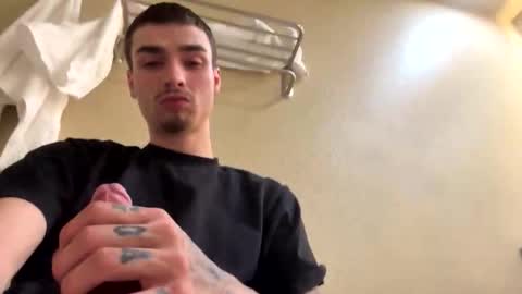 Snapshot of billy_thegoat420 chatting on October 27, 9:11 am billy_thegoat420 online show from October 27, 9:11 am