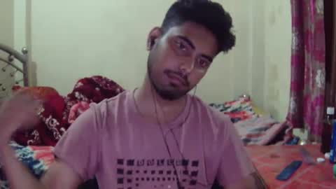 birbikrom104 online show from April 19, 6:10 pm