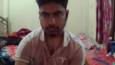 birbikrom104 online show from April 16, 3:39 am