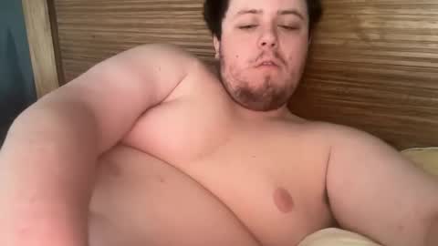 Snapshot of bisexualchubbyboy chatting on January 31, 1:54 am james online show from January 31, 1:54 am