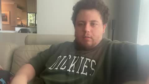 Snapshot of bisexualchubbyboy chatting on February 9, 5:29 am james online show from February 9, 5:29 am