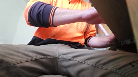 bitchboy864u online show from October 2, 6:28 am