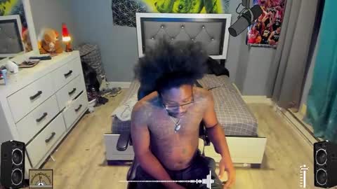 Plant Base Streamers From Pennsylvania online show from February 5, 11:17 pm