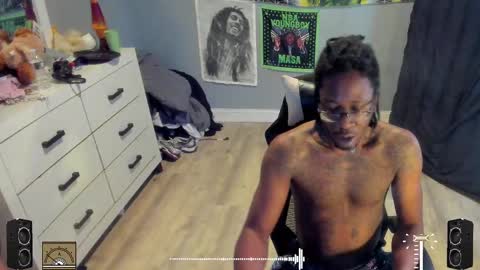 Plant Base Streamers From Pennsylvania online show from October 5, 9:19 pm