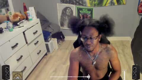 Plant Base Streamers From Pennsylvania online show from October 23, 12:25 am