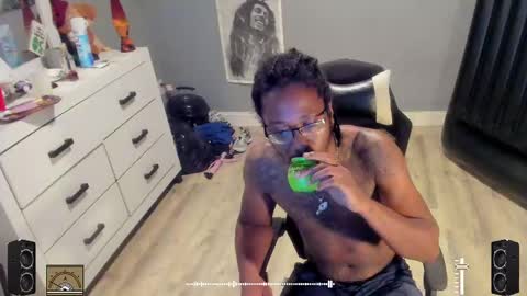 Plant Base Streamers From Pennsylvania online show from September 17, 11:39 pm