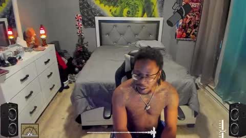 Plant Base Streamers From Pennsylvania online show from January 4, 11:17 pm