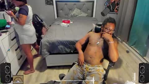 Plant Base Streamers From Pennsylvania online show from December 20, 12:52 am