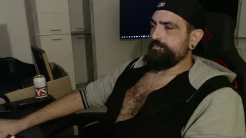 black_beard_slides online show from September 21, 5:57 pm