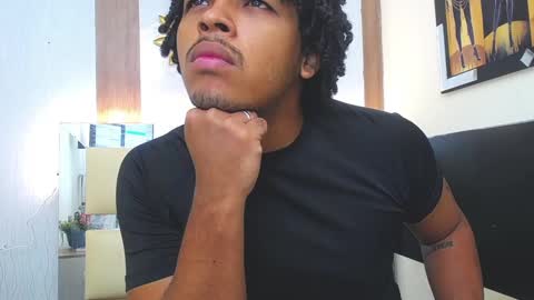 black_king_241 online show from October 3, 4:50 am