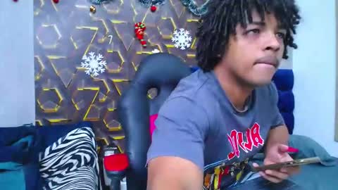 black_king_241 online show from December 16, 12:39 am