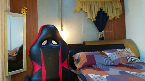 black_king_241 online show from April 12, 9:16 pm