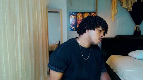 black_king_241 online show from October 1, 2:59 am