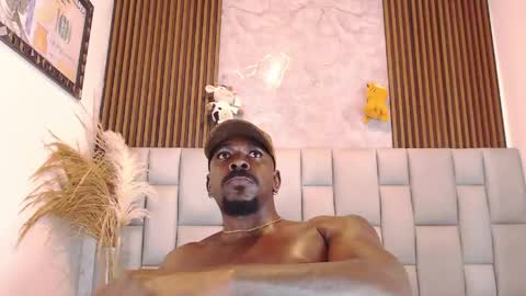 Black Emperador online show from March 14, 4:08 am