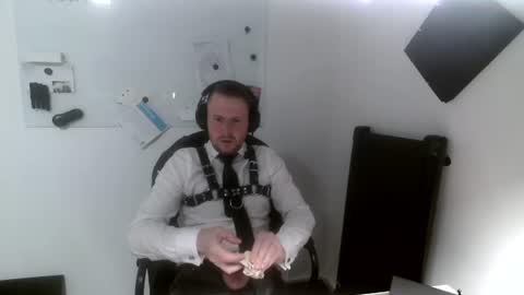 blah9876543 online show from June 17, 8:32 pm