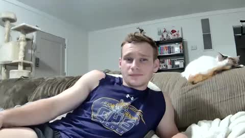 Snapshot of blakeandskylar chatting on December 17, 3:39 am BlakeAndSkylar online show from December 17, 3:39 am