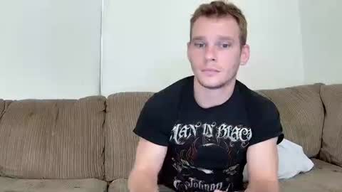 Snapshot of blakeandskylar chatting on October 1, 10:03 pm BlakeAndSkylar online show from October 1, 10:03 pm