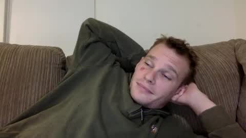 Snapshot of blakeandskylar chatting on September 24, 3:39 am BlakeAndSkylar online show from September 24, 3:39 am