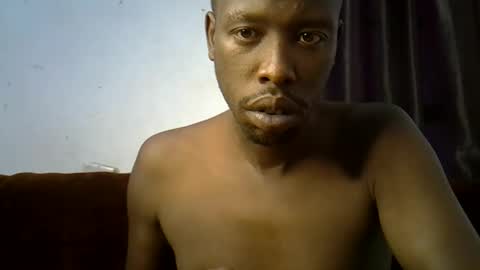 blaqboi_ online show from March 2, 7:09 am