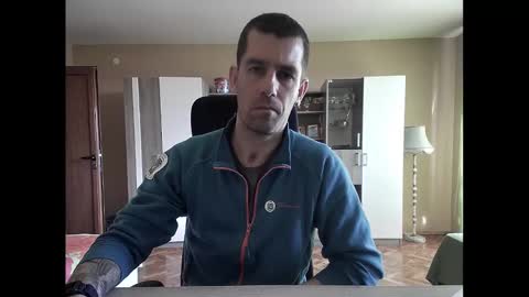 Runaway online show from February 7, 1:01 pm