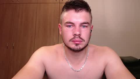 Snapshot of blueeyeboy0 chatting on January 11, 8:21 pm blueeyeboy0 online show from January 11, 8:21 pm