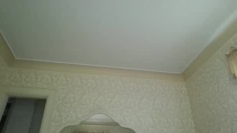 Snapshot of bluemoose70 chatting on September 25, 3:22 pm bluemoose70 online show from September 25, 3:22 pm